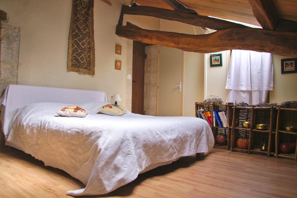 Bed and Breakfast Chez Mamie Et Papi à Puynormand Extérieur photo